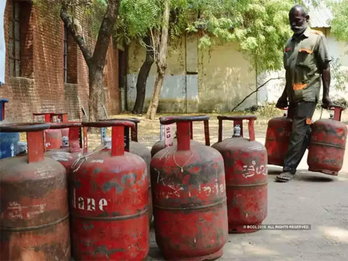 Domestic And Commercial LPG Cylinder Prices Increased