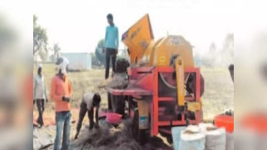 Buldhana news: शेतातला हरभरा काढण्याच्या गडबडीत घात झाला, पदर अडकून महिला मळणी यंत्रात ओढली गेली अन्...