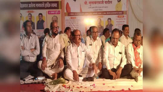 Jalgaon News: राष्ट्रवादीचा कट्टर कार्यकर्ता गुलाबराव पाटलांच्या मांडीला माडी लावून बसला, राजकीय चर्चांना उधाण