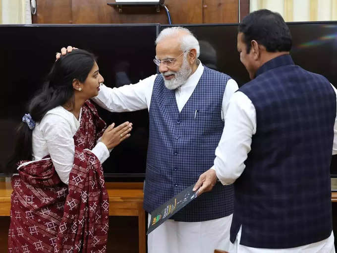 Ramila latpate with pm