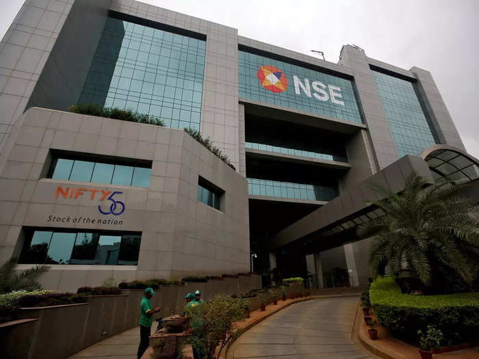 Options traders could face big losses as NSE scraps do not exercise facility