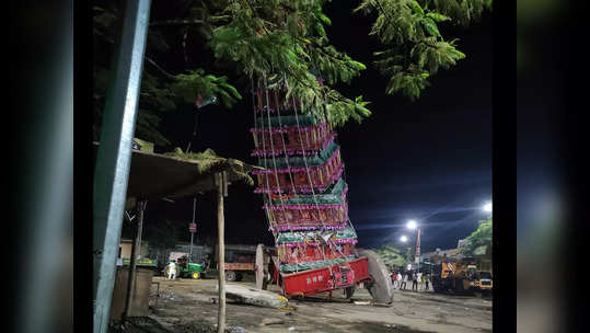 परमेश्वर महाराजांच्या यात्रेदरम्यान मोठी दुर्घटना, रथाचे दगडी चाक निखळले; २ भाविकांचा मृत्यू