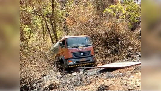 चहा प्यायची इच्छा झाली, घाटात टँकर लावून चालक खाली उतरला अन् मग कोल्हापुरात घडला एकच थरार