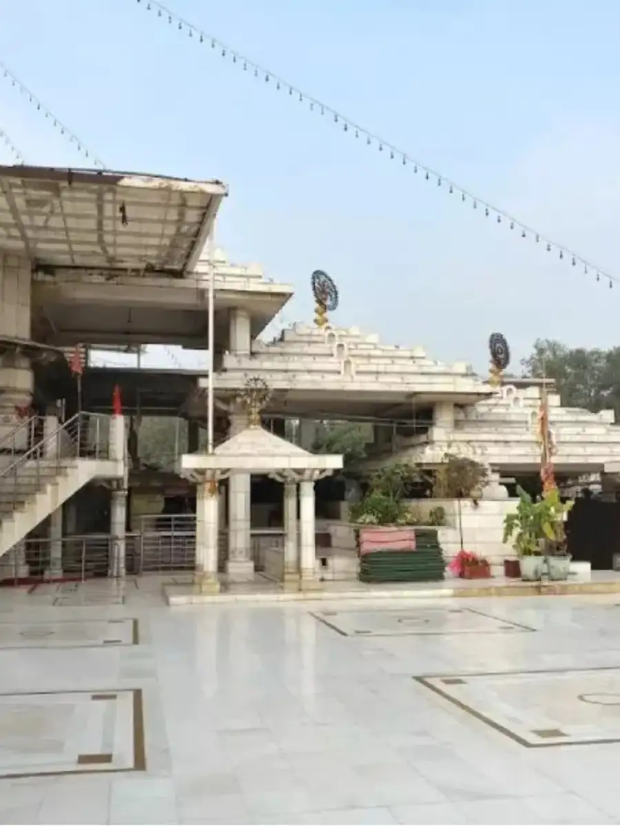 अरावली पर्वत पर मिला था माता का मंदिर Navbharat Times