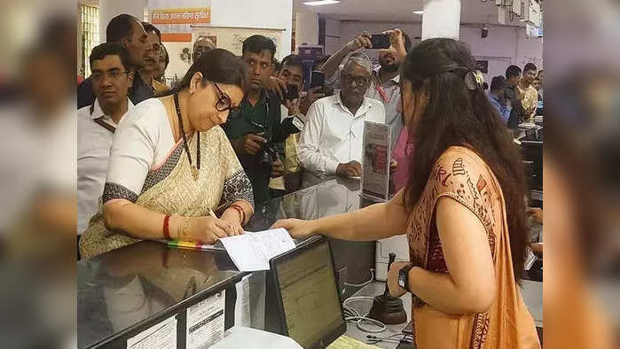 Smriti Irani opens Mahila Samman Saving Certificate account