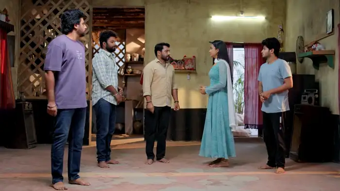 ప్లీజ్ ఒంటరిగా వెళ్లకండి