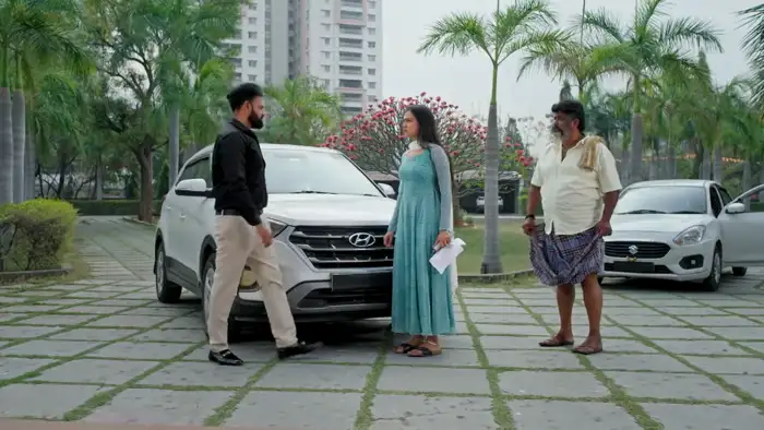 ఏరా కళ్లు కనబడట్లేదా?