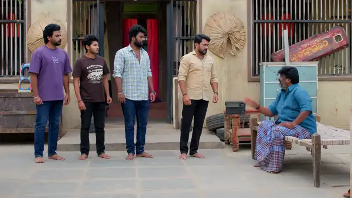 వాడ్ని అలా వదిలేయకూడదు