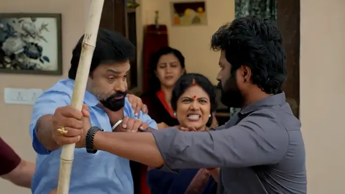 పురుషోత్తం పీక పట్టుకున్న చక్రి