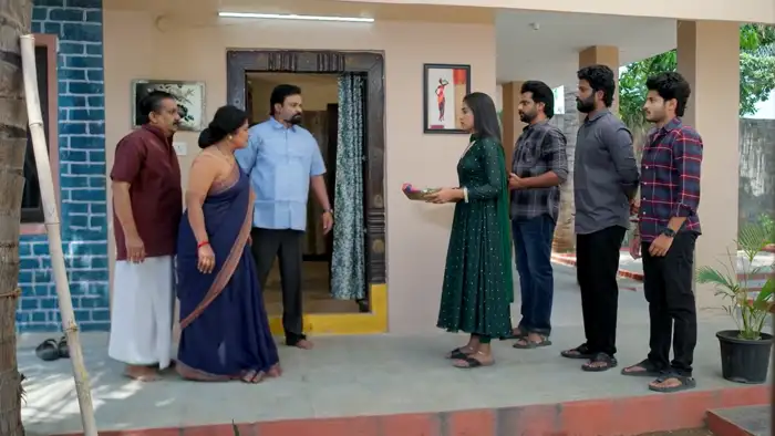 తాంబూలాలు తీసుకొని 