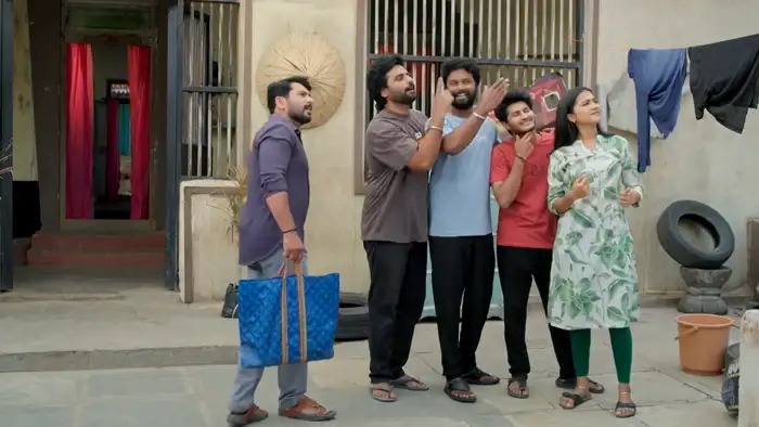 ఏదైనా పనికొచ్చే పని చేయరా