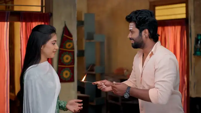 సాంప్రదాయినీ సుప్పినీ సుద్దపూసనీ