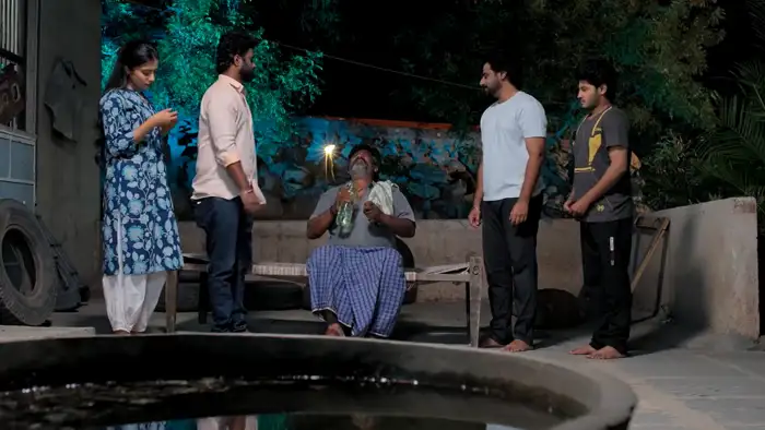 మందు బాటిల్ లాక్కున్న మహా