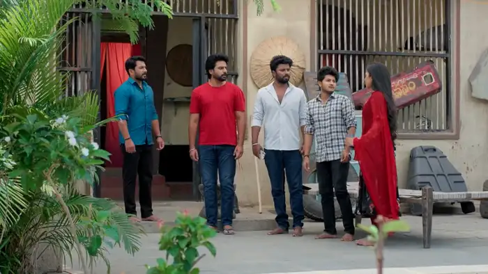 ఏంటి మళ్లీ ఏం చేస్తున్నారు?