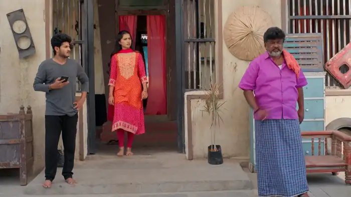 ఇంటికి వచ్చి నారాయణ చిందులు