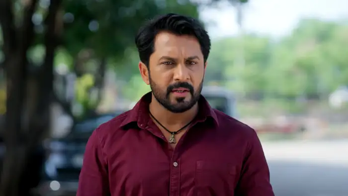 గాయత్రి బంగారం