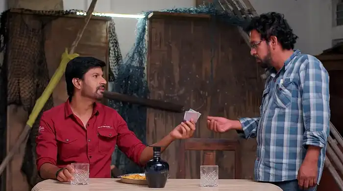 బిర్యానీ కోసం అదే వ్యాన్‌లో హోటల్‌కి..