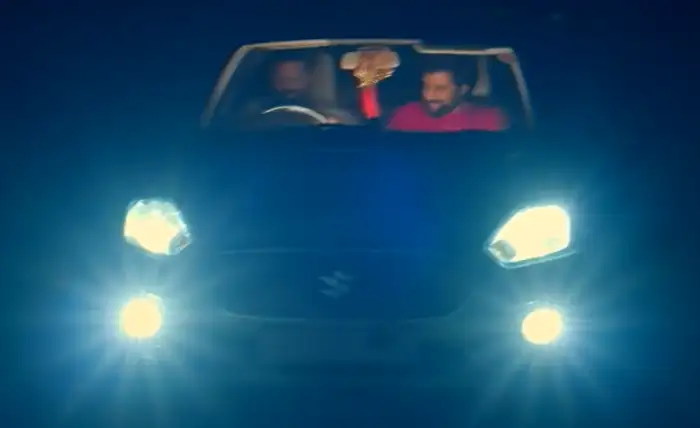 కారులో చక్రి, కేశవ