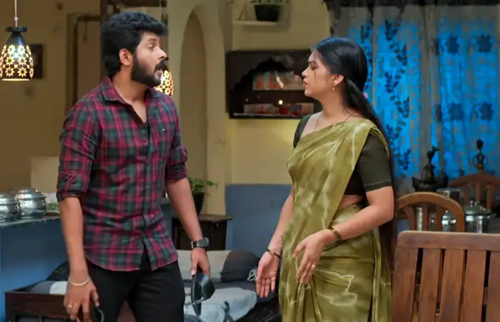 ఆ చెప్పుతో కొట్టు..