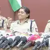 అసలు వీళ్లకేమైంది? మొన్న మంత్రి, నిన్న లేడీ ఐజీ: బాలిక హత్యాచారం కేసుపై మాట్లాడుతూ వెకిలి నవ్వులు