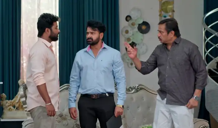 ప్రతాప్, ఆదితో చక్రి గొడవ..