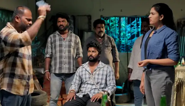 రౌడీలకు అనుమానం..