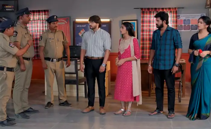 మనోజ్ ఓవర్ యాక్షన్..