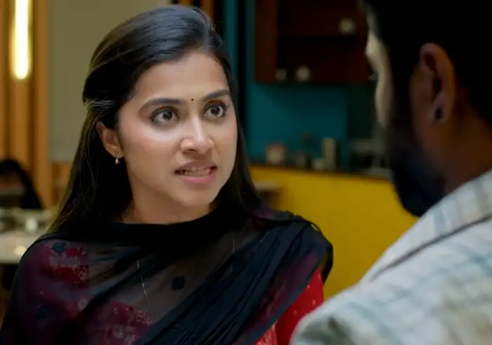 సిగ్గుతో తలదించుకునే పరిస్థితి..