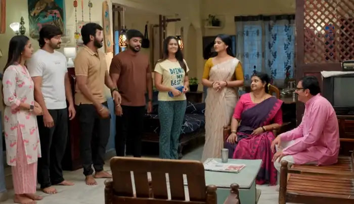 మీనాకి శ్రుతి గిఫ్ట్..