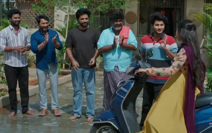 స్కూటీ నేర్చుకున్న మహా..