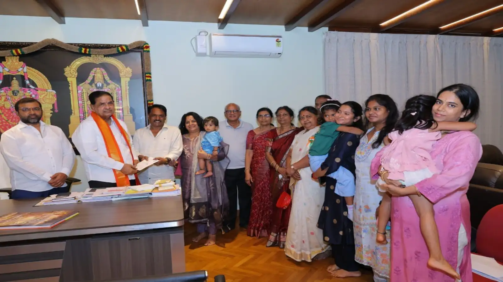 హైదరాబాద్ భక్తుల పెద్దమనసు.. టీటీడీ ఎస్వీప్రాణదానట్రస్టుకు కోటి విరాళం – telangana