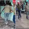 అనకాపల్లి: ఇళ్ల సందులోకి దూరిన 13 అడుగుల గిరినాగు.. బెంబేలెత్తిపోయిన జనం..