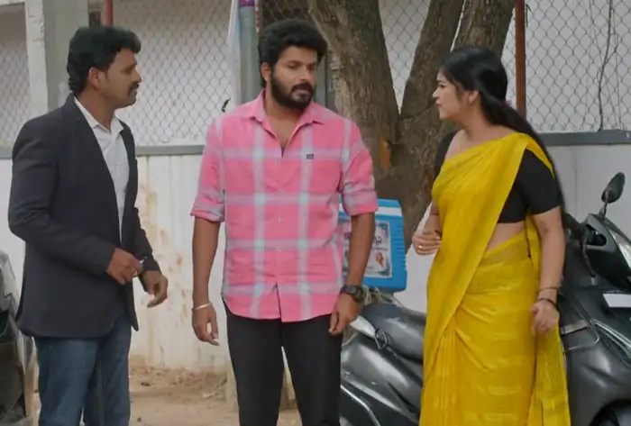 ఫర్నీచర్ షాప్‌కి రిచ్ మెన్‌లా..