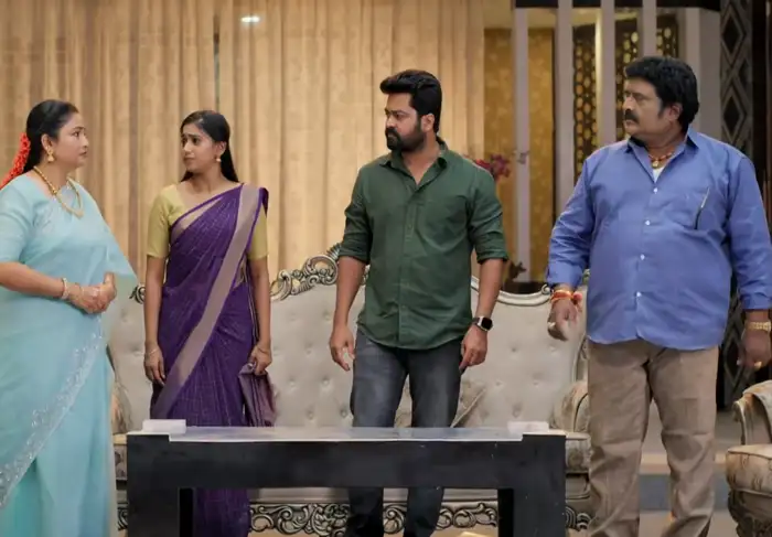 మౌనికను తోసేసిన సంజు..