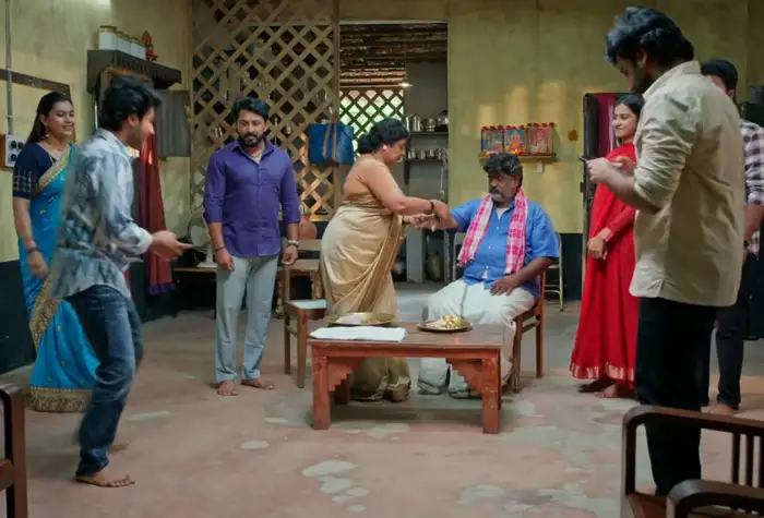 రాఖీ కట్టిన తాయారు..