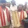 విజయవాడ దుర్గమ్మకు ఖరీదైన కానుక.. బంగారు జడను అందజేసిన పాలకమండలి ఛైర్మన్ రాధాకృష్ణ