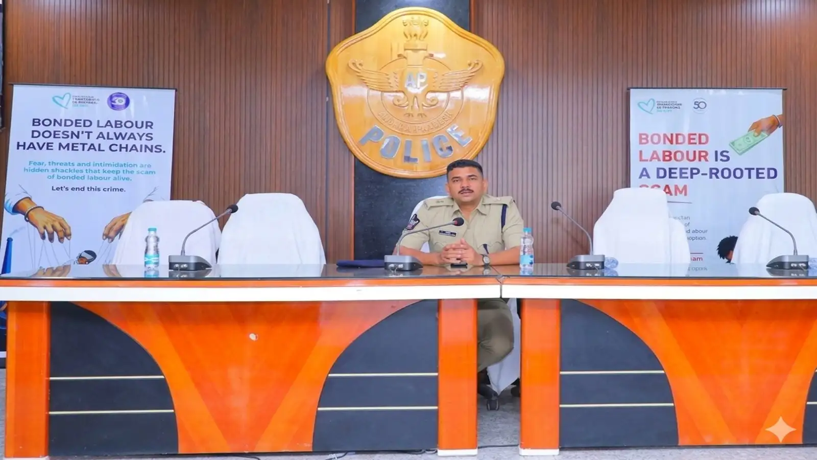 ఏపీలో మావోయిస్టులకు ఎదురుదెబ్బ.. పోలీసుల ఎదుట లొంగిపోయిన దుర్గాప్రసాద్, లచ్చమ్మ దంపతులు – politics