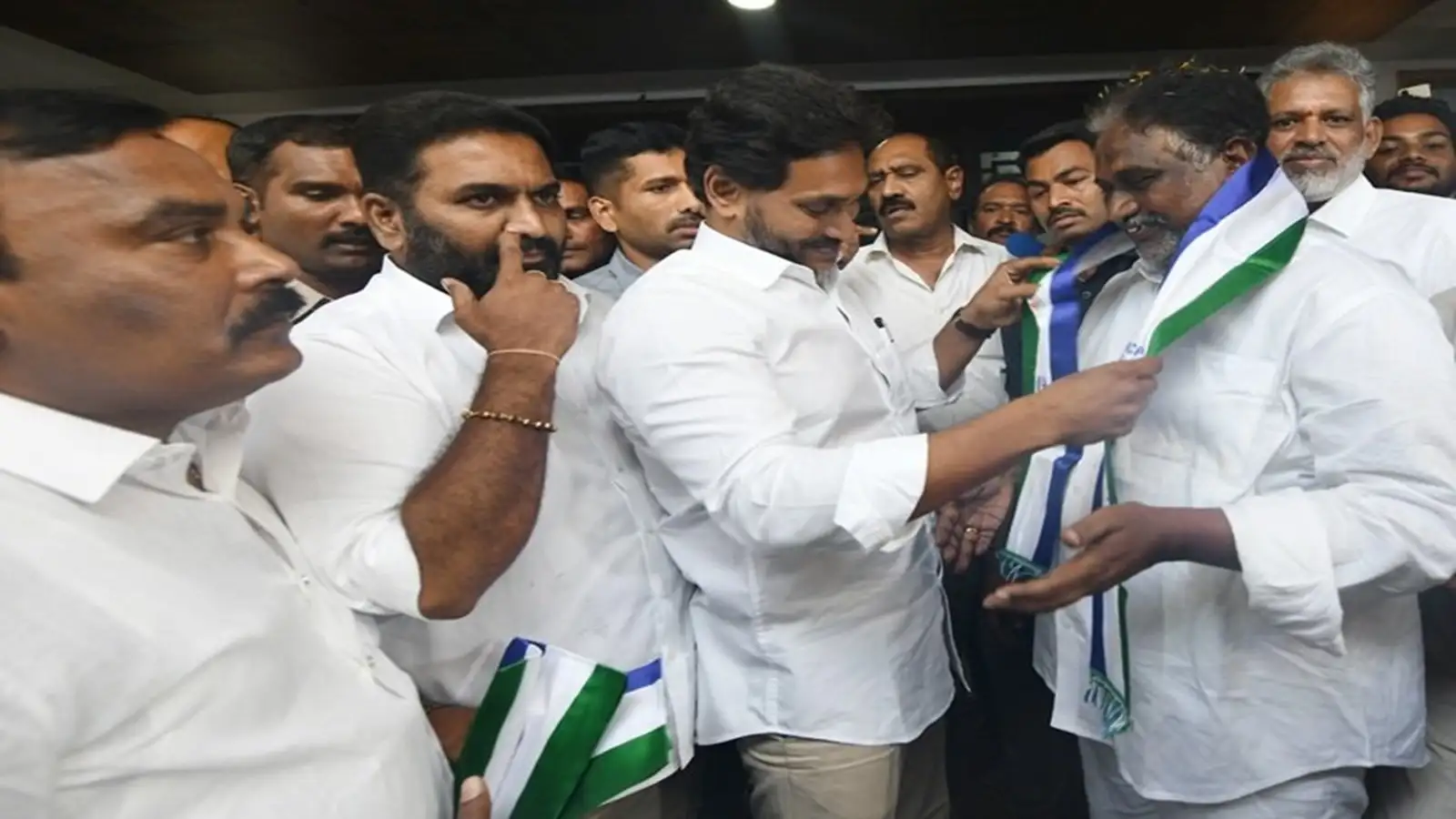 YSRCP నుంచి మోపిదేవిశ్రీనివాసరావు సస్పెండ్.. పార్టీలో చేరిన ఐదు నెలలకే వేటు – politics