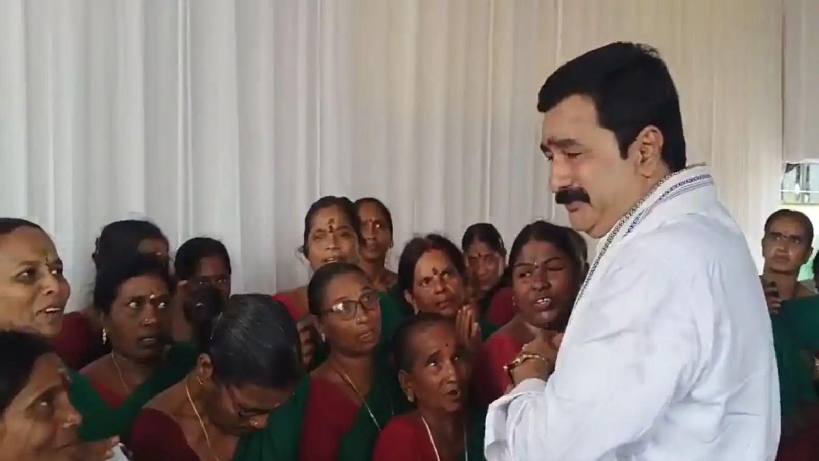 జనసేన నేత చిక్కాల దొరబాబు కన్నీళ్లు.. వారాహి అమ్మవారి ఆలయం దేవాదాయ శాఖ ఆధీనంలోకి తీసుకోవడంతో ఎమోషనల్ – politics