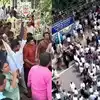 విజయవాడలోని శాప్‌ కార్యాలయం వద్ద ఉద్రిక్తత.. వైసీపీ వర్సెస్ స్పోర్ట్ కోటా టీచర్లు.. పోటాపోటీ నినాదాలు