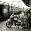 రైలులో బైక్‌‌ను తక్కువ ఖర్చుతో పార్శిల్‌ చేయొచ్చు.. ఆన్‌లైన్‌లో చాలా సింపుల్‌గా బుక్ చేసుకోవచ్చు