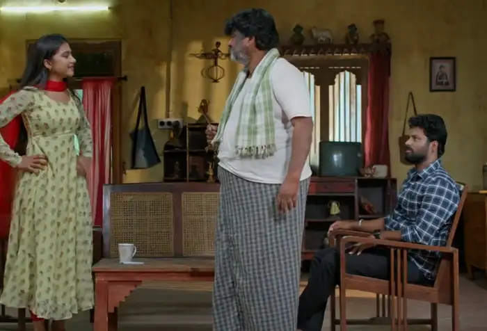 పరధ్యానంలో చక్రి..