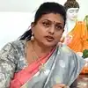 నగరి ఏకగ్రీవంపై కలెక్టర్‌‌‌ను కలిసిన వైసీపీ నాయకురాలు రోజా .. అధికారులపై చర్యలు తీసుకోవాలని డిమాండ్