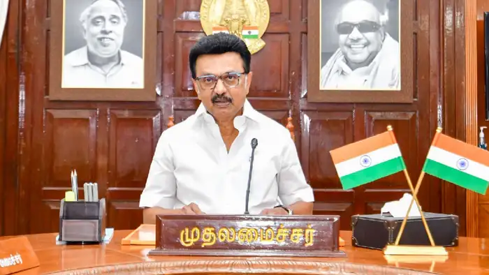 முதலிடத்தில் தமிழக முதல்வர் ஸ்டாலின் 