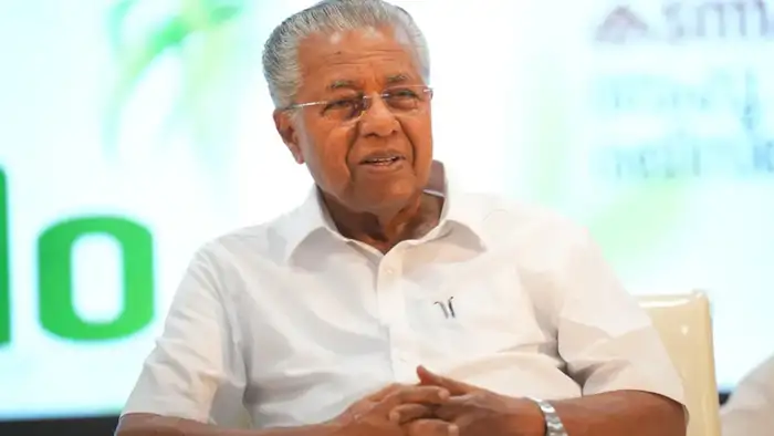  4 வது இடத்தில் பினராயி விஜயன் 