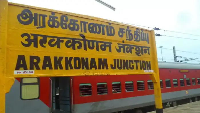  மின்சார ரயில் சேவை வழித்தடம் மாற்றம்