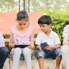 உங்க குழந்தை நாள் முழுக்க மொபைல் பார்க்கிறதா? அழுகை, அடம்பிடித்தல் இல்லாமல் மொபைல் மோகம் குறைக்கும் 5 வழிகள்