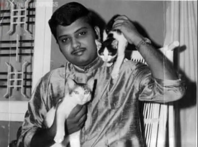 பாடகர் எஸ்பிபி-யின் அரிய புகைப்படங்கள்