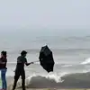 ನಾಳೆಯ ಹವಾಮಾನ,Karnataka Rains: ದಕ್ಷಿಣ ಕನ್ನಡ , ಮಂಡ್ಯ, ತುಮಕೂರು, ಚಿಕ್ಕಮಗಳೂರು, ಹಾಸನಕ್ಕೆ ಮುಂದಿನ 3 ಗಂಟೆಯಲ್ಲಿ ಭಾರೀ ಮಳೆ, 6 ಜಿಲ್ಲೆಗೆ ಆರೆಂಜ್ ಅಲರ್ಟ್ - karnataka rains heavy rain in next 3 hours for dakshina kannada mandya tumkur chikkamagaluru hassan and orange alert for 6 districts - vijaykarnataka