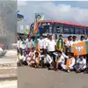 ಪೊಲೀಸರಿಂದ ಸಿಟಿ ರವಿ ಬಂಧನ,ಸಿಟಿ ರವಿ ಬಂಧನ ಖಂಡಿಸಿ ಚಿಕ್ಕಮಗಳೂರಿನಲ್ಲಿ ಭಾರೀ ಪ್ರತಿಭಟನೆ, ಬೈಕ್‌ಗೆ ಬೆಂಕಿ ಹಾಕಿ ಆಕ್ರೋಶ - massive protest in chikkamagaluru condemning the arrest of ct ravi outrage by setting fire to a bike - vijaykarnataka